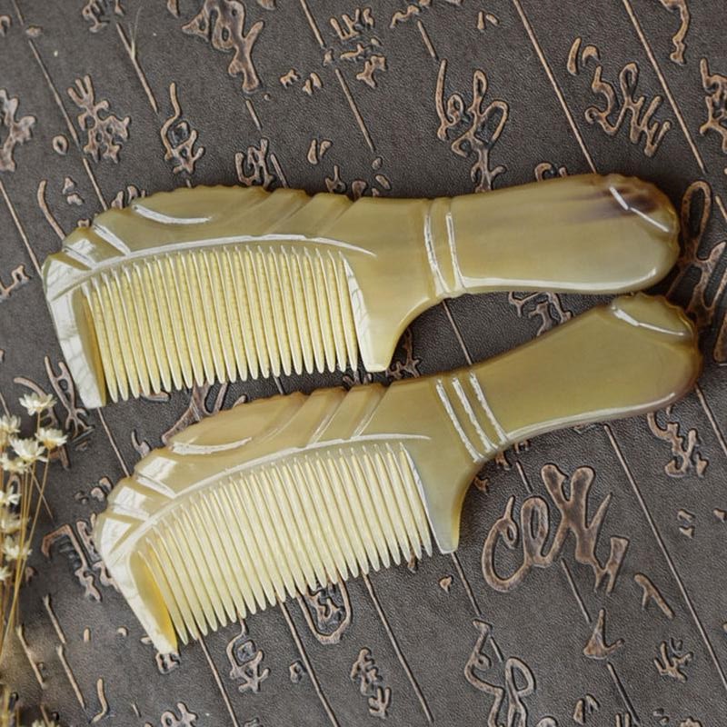 High-quality buffalo horn combs made from natural buffalo horn for smooth hair care