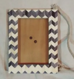 Rustic Oak Frame for Cabin Interiors