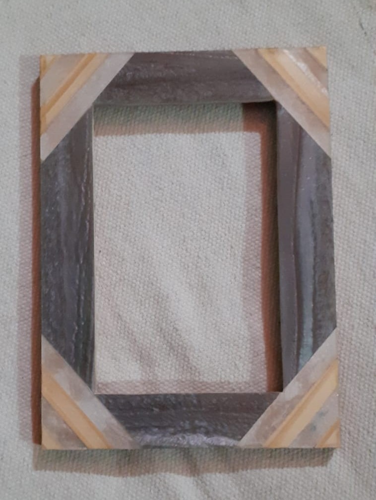Decorative Wooden Frame With Gold Trim – Handmade Mdf With Wood Veneer Wooden Photo Frames from India