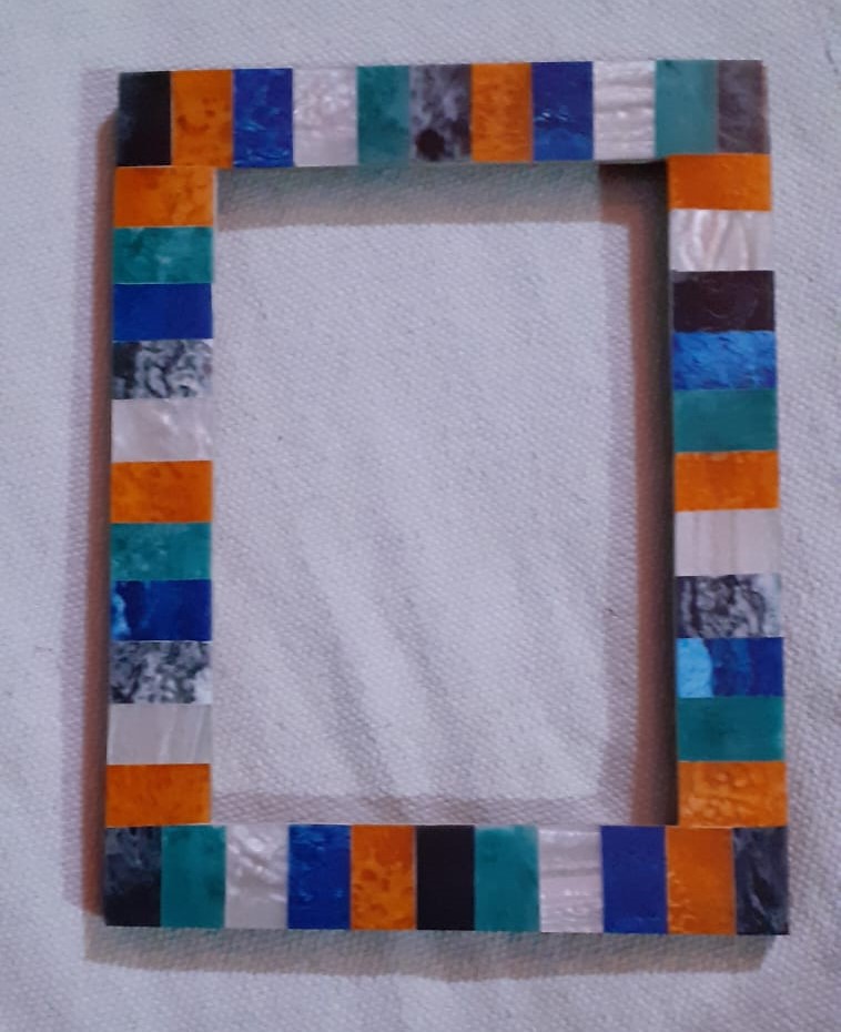 Floating Wooden Frame With Glass Protection – Handmade Teak Wood Wooden Photo Frames from India