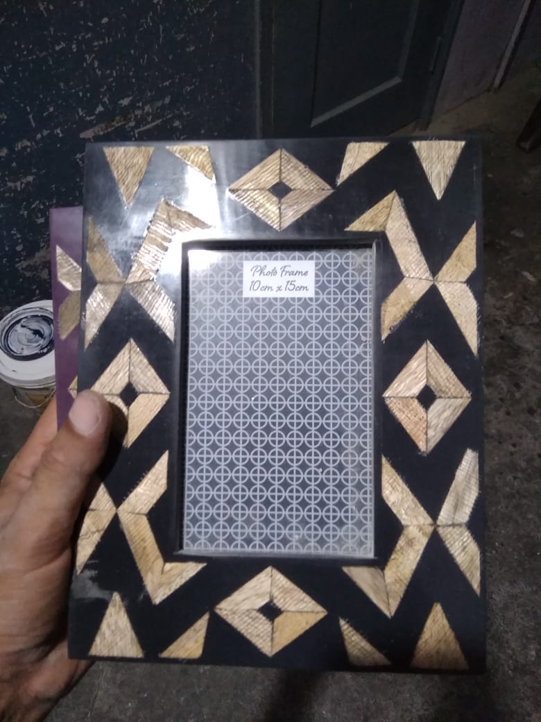 Handmade Wooden Frame For Vintage Art – Handmade Rosewood Wooden Photo Frames from India