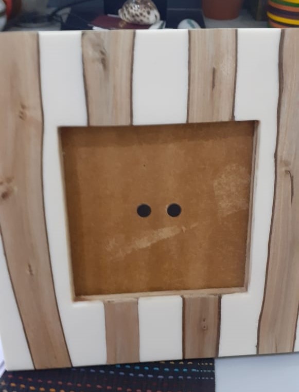 Light Oak Wooden Frame For Living Room Wall – Handmade Reclaimed Wood Wooden Photo Frames from India