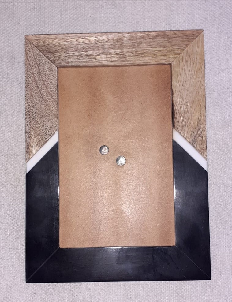 Multi-photo Wooden Collage Frame – Handmade Maple Wood Wooden Photo Frames from India