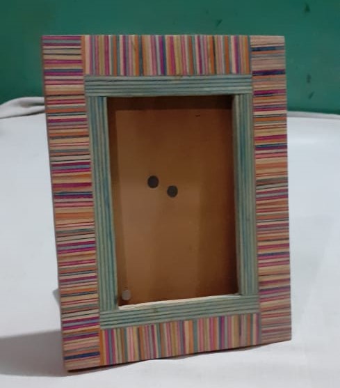 Rustic Wooden Photo Frame For Family Memories – Handmade Walnut Wood Wooden Photo Frames from India