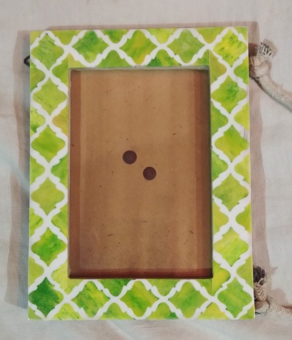 Solid Oak Frame For Family Portraits – Handmade Maple Wood Wooden Photo Frames from India